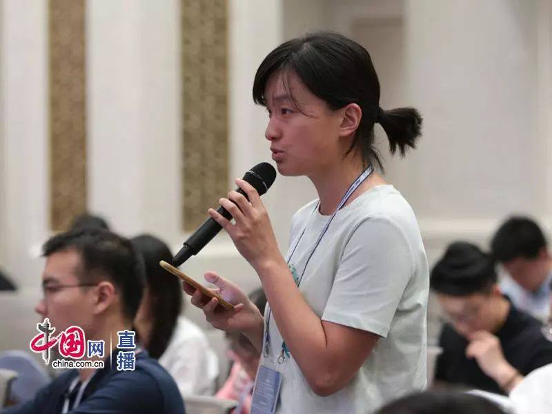 国务院政策例行吹风会：介绍健康中国行动有关情况5.jpg